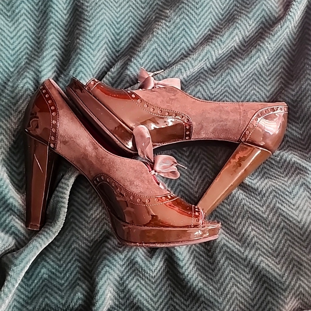 Coach Claudine grey peeptoe shoe